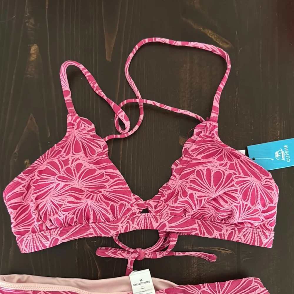 Cupshe Pink Triangle Bikini with Floral Design - Picture 3 of 6